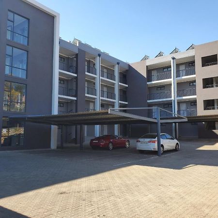 Odyssey Luxury Apartments - Back Up Generator Johannesburg Buitenkant foto