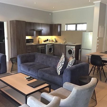 Odyssey Luxury Apartments - Back Up Generator Johannesburg Buitenkant foto